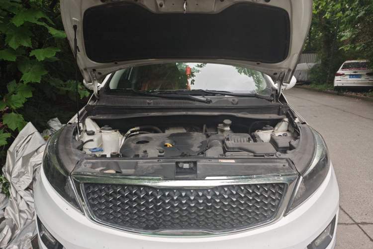 Used Kia Sportage R 2015 2.0L Automatic Two-Wheel Drive GL Engine Bay
