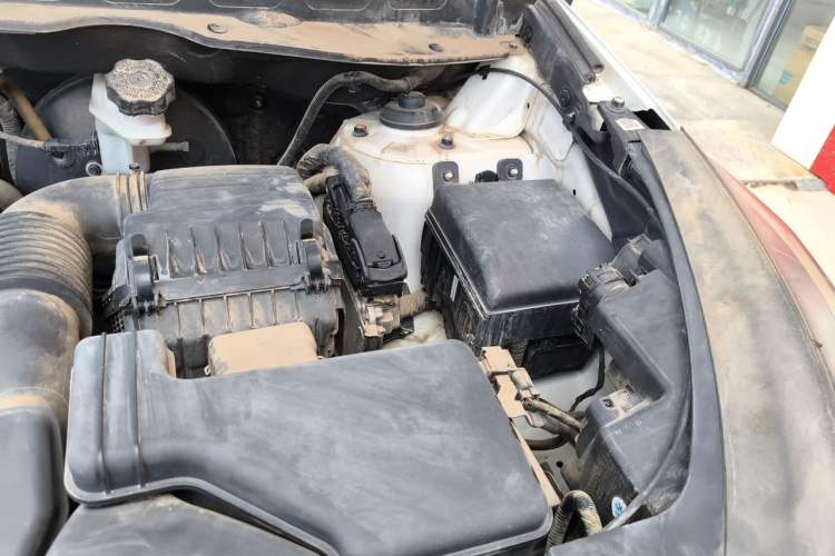 Used Kia Sportage R 2015 2.0L Automatic Two-Wheel Drive GL Engine Bay Left