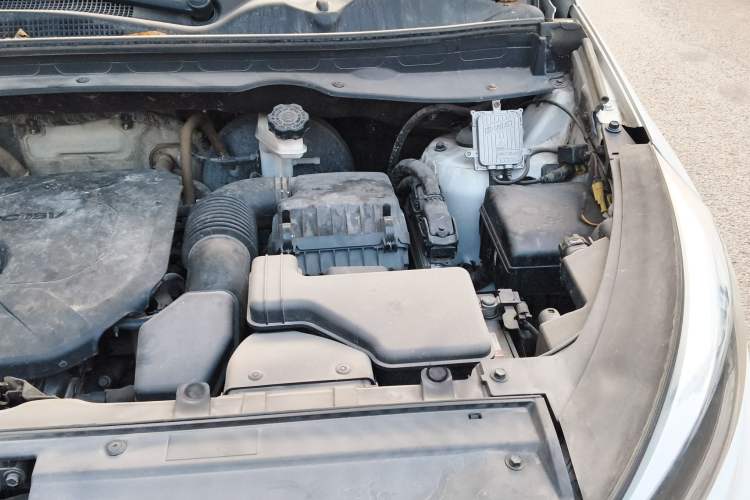 Used Kia Sportage R 2015 2.0L Automatic Two-Wheel Drive GL Engine Bay Left