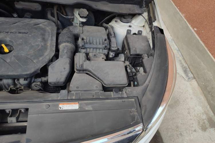 Used Kia Sportage R 2015 2.0L Automatic Two-Wheel Drive GL Engine Bay Left