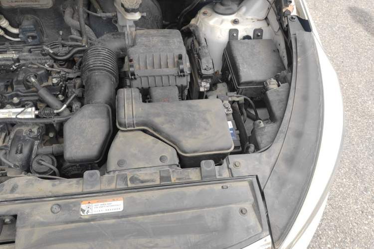 Used Kia Sportage R 2015 2.0L Automatic Two-Wheel Drive GLS Engine Bay Left
