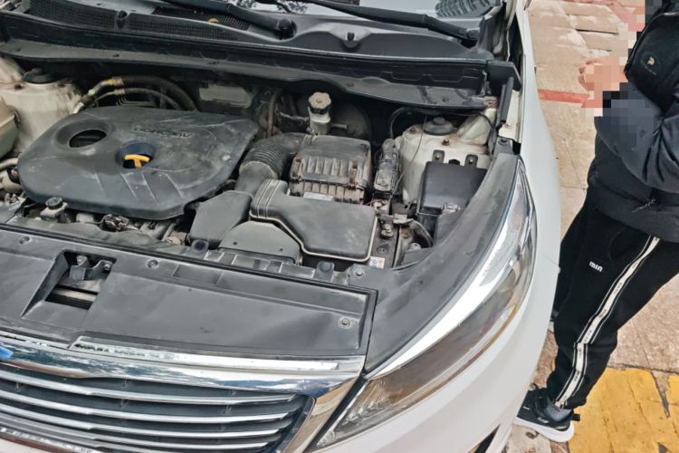 Used Kia Sportage R 2015 2.0L Automatic Two-Wheel Drive DLX Model Engine Bay Left