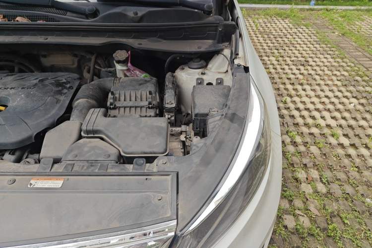Used Kia Sportage R 2015 2.0L Automatic Two-Wheel Drive GL Engine Bay Left