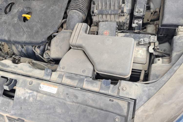 Used Kia Sportage R 2015 2.0L Automatic Two-Wheel Drive GL Engine Bay Left