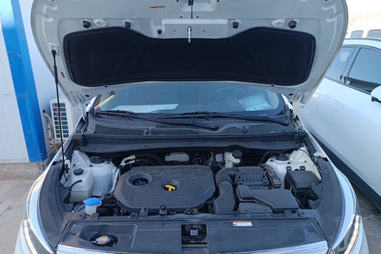 Used Kia Sportage R 2015 2.0L Automatic Two-Wheel Drive DLX Model Engine Bay