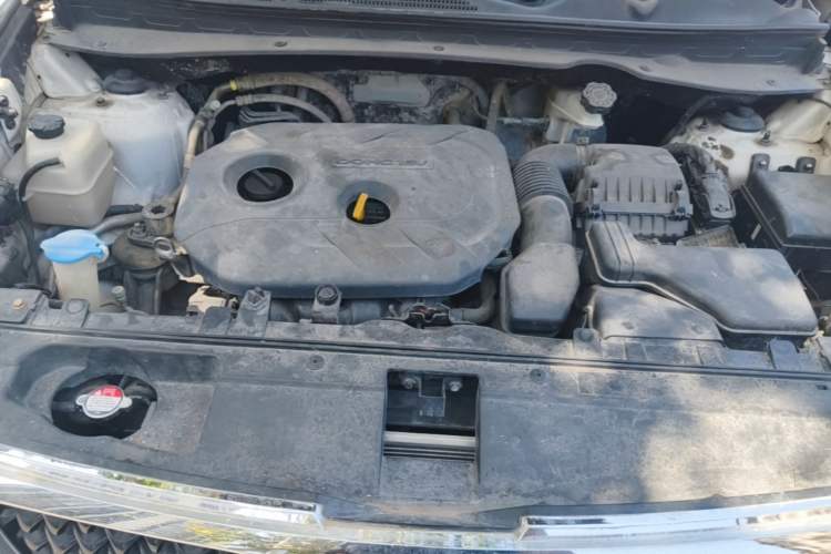 Used Kia Sportage R 2015 2.0L Automatic Two-Wheel Drive GL Engine Bay