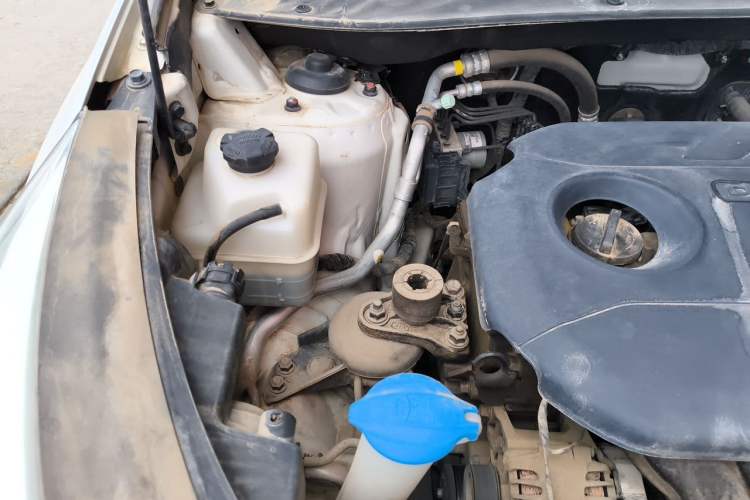 Used Kia Sportage R 2015 2.0L Automatic Two-Wheel Drive GL Engine Bay Right
