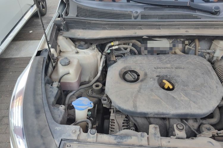 Used Kia Sportage R 2015 2.0L Automatic Two-Wheel Drive GLS Engine Bay Right