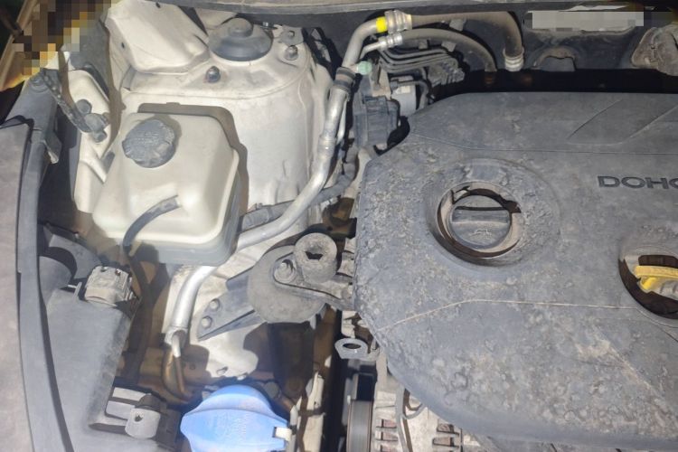 Used Kia Sportage R 2015 2.0L Automatic Two-Wheel Drive GLS Engine Bay Right