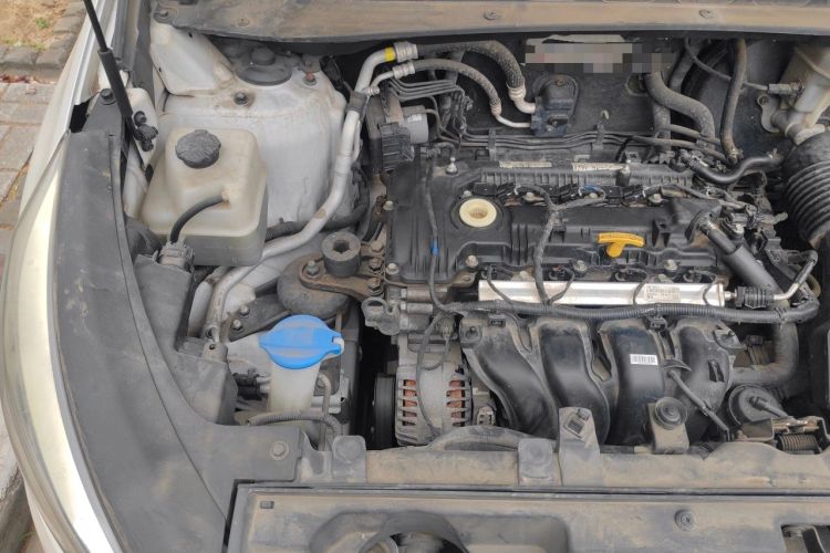 Used Kia Sportage R 2015 2.0L Automatic Two-Wheel Drive GLS Engine Bay Right