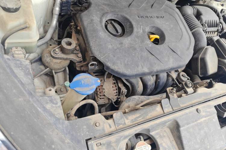 Used Kia Sportage R 2015 2.0L Automatic Two-Wheel Drive GL Engine Bay Right