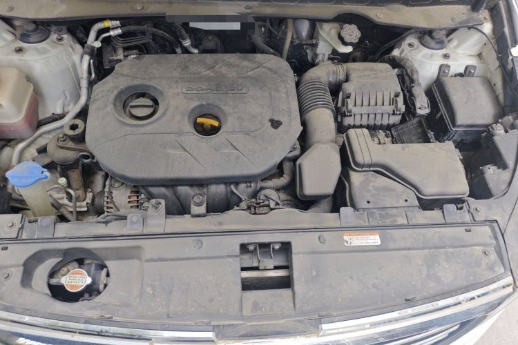 Used Kia Sportage R 2015 2.0L Automatic Two-Wheel Drive DLX Model Engine Bay