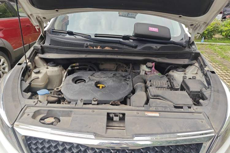 Used Kia Sportage R 2015 2.0L Automatic Two-Wheel Drive GL Engine Bay