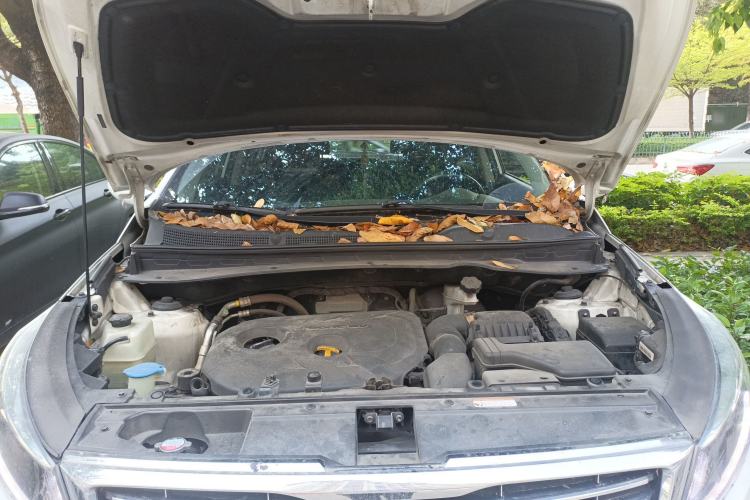 Used Kia Sportage R 2015 2.0L Automatic Two-Wheel Drive GLS Engine Bay