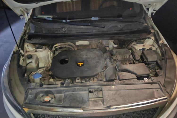 Used Kia Sportage R 2015 2.0L Automatic Two-Wheel Drive GL Engine Bay