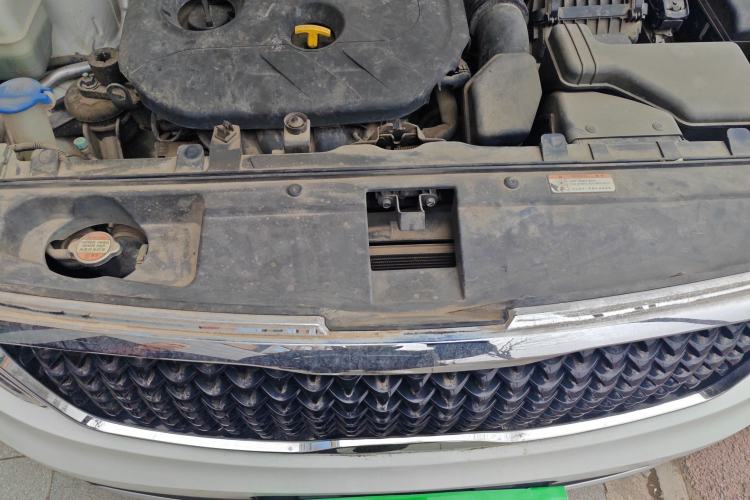 Used Kia Sportage R 2015 2.0L Automatic Two-Wheel Drive GL Engine Bay