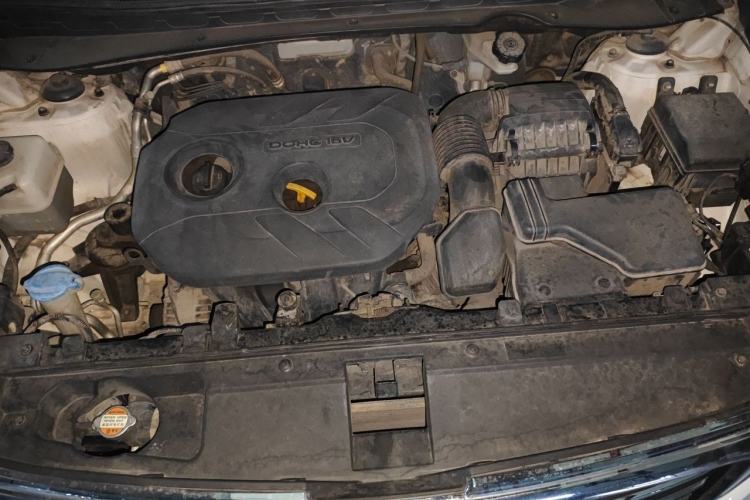Used Kia Sportage R 2015 2.0L Automatic Two-Wheel Drive DLX Model Engine Bay