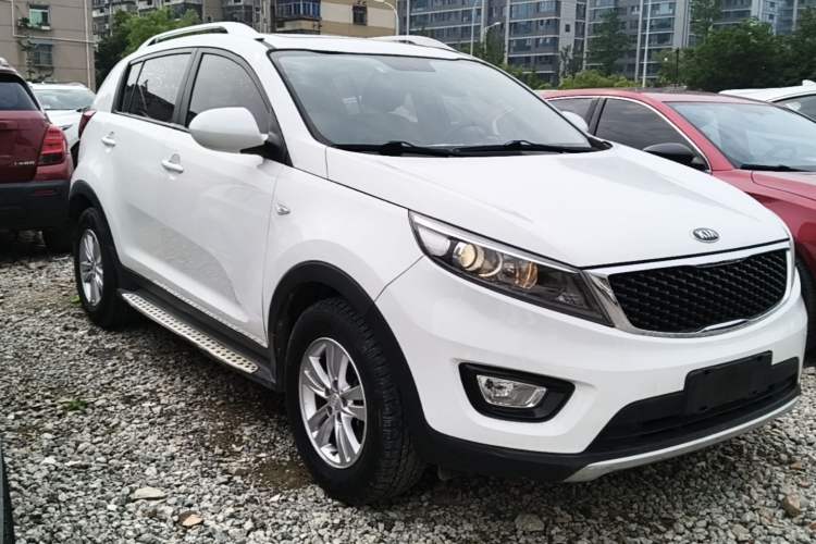 Used Kia Sportage R 2015 2.0L Automatic Two-Wheel Drive GL Exterior 1