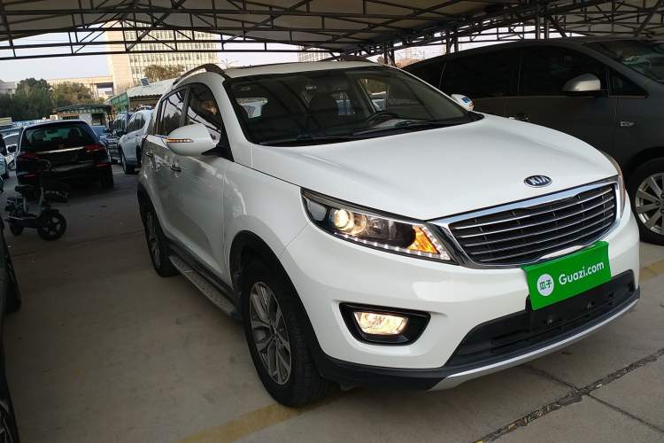 Used Kia Sportage R 2015 2.0L Automatic Two-Wheel Drive GLS Exterior 1
