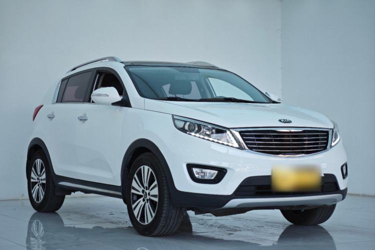 Used Kia Sportage R 2015 2.0L Automatic Two-Wheel Drive DLX Model Exterior 2