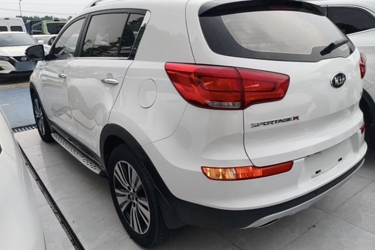 Used Kia Sportage R 2015 2.0L Automatic Two-Wheel Drive GLS Exterior 2