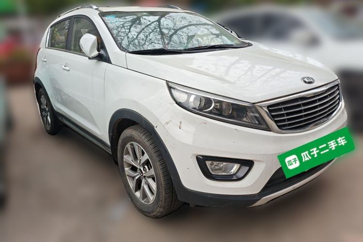 Used Kia Sportage R 2015 2.0L Manual Two-Wheel Drive GLS Trim Exterior 2