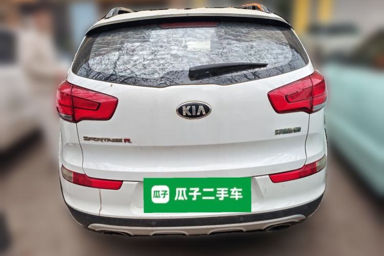 Used Kia Sportage R 2015 2.0L Manual Two-Wheel Drive GLS Trim Exterior 4