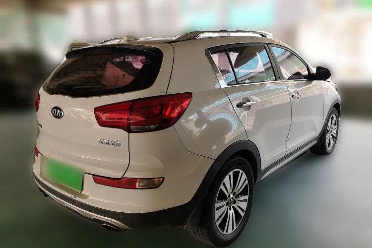 Used Kia Sportage R 2015 2.0L Automatic Two-Wheel Drive DLX Model Exterior 5