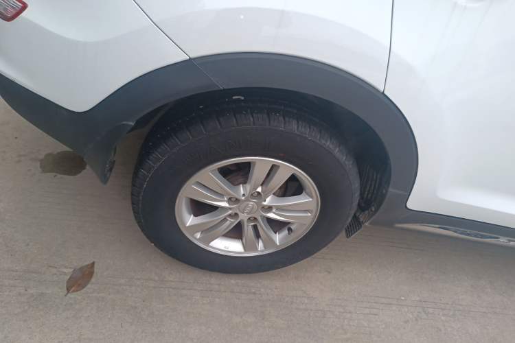 Used Kia Sportage R 2015 2.0L Automatic Two-Wheel Drive GL Exterior 5