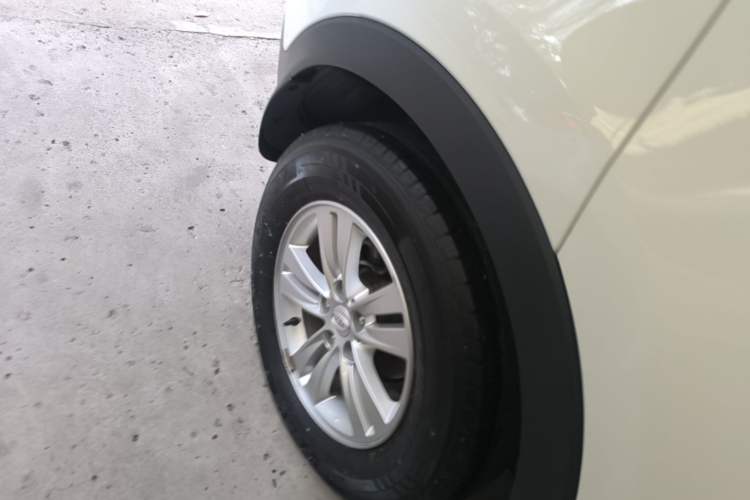 Used Kia Sportage R 2015 2.0L Automatic Two-Wheel Drive GL Exterior 5