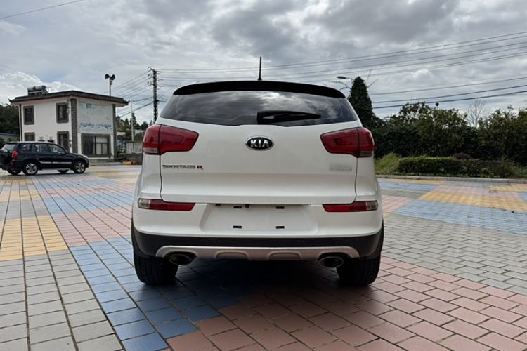 Used Kia Sportage R 2015 2.0L Automatic Two-Wheel Drive DLX Model Exterior 6