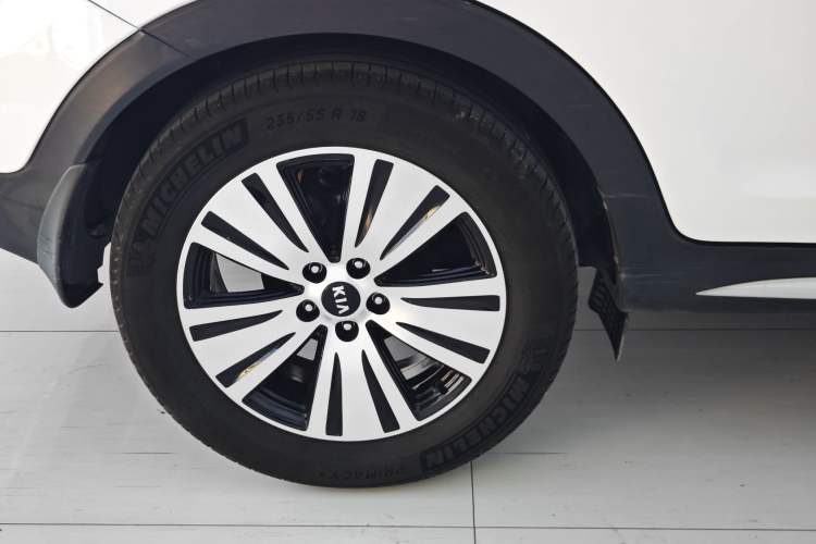 Used Kia Sportage R 2015 2.0L Automatic Two-Wheel Drive DLX Model Exterior 8