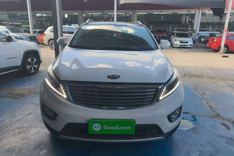 Used Kia Sportage R 2015 2.0L Automatic Two-Wheel Drive DLX Model Front