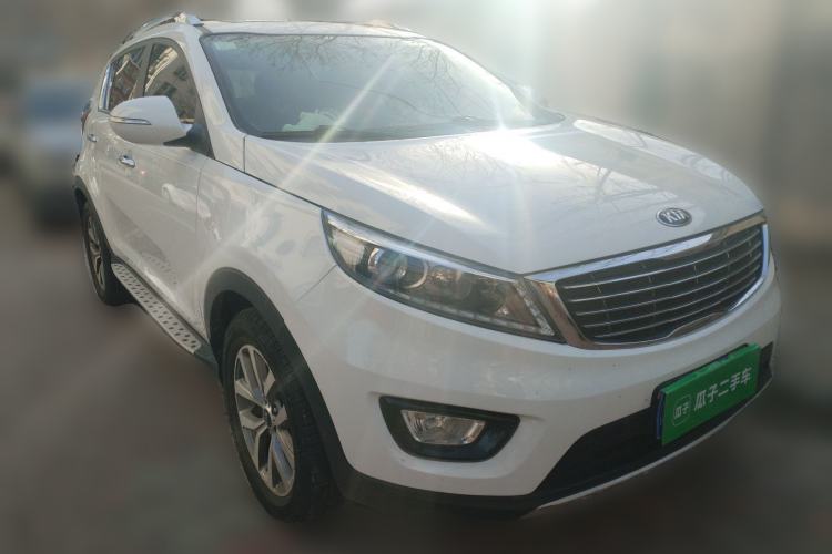 Used Kia Sportage R 2015 2.0L Automatic Two-Wheel Drive GLS Front Right 45 Deg