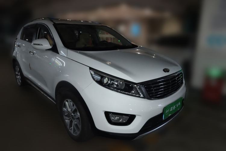 Used Kia Sportage R 2015 2.0L Automatic Two-Wheel Drive GLS Front Right 45 Deg