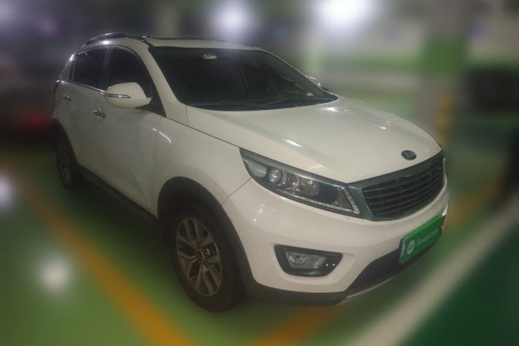 Used Kia Sportage R 2015 2.0L Automatic Two-Wheel Drive GLS Front Right 45 Deg