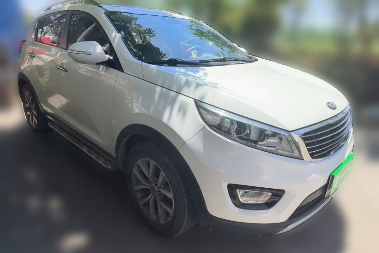 Used Kia Sportage R 2015 2.0L Automatic Two-Wheel Drive GLS Front Right 45 Deg