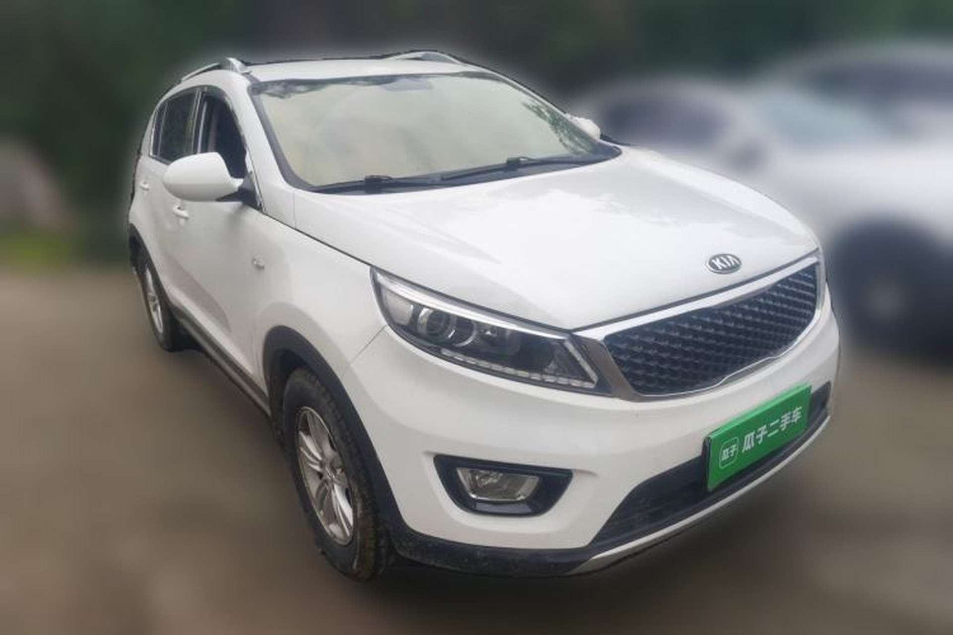 Used Kia Sportage R 2015 2.0L Manual Two-Wheel Drive GL Model Front Right 45 Deg