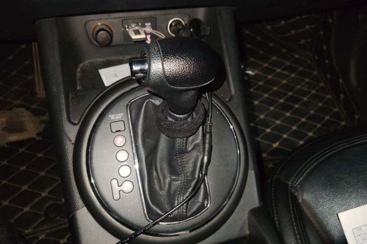 Used Kia Sportage R 2015 2.0L Automatic Two-Wheel Drive GL Gear Lever