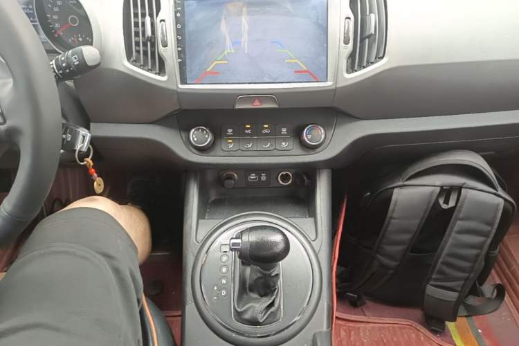 Used Kia Sportage R 2015 2.0L Automatic Two-Wheel Drive GL Gear Lever