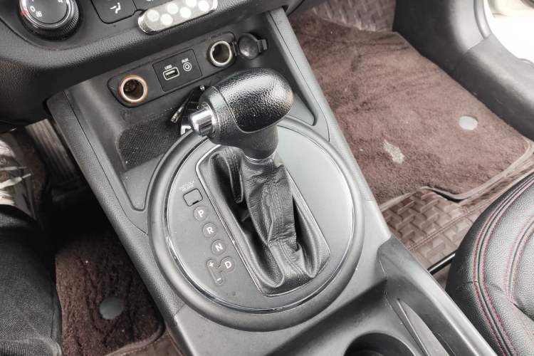 Used Kia Sportage R 2015 2.0L Automatic Two-Wheel Drive GL Gear Lever
