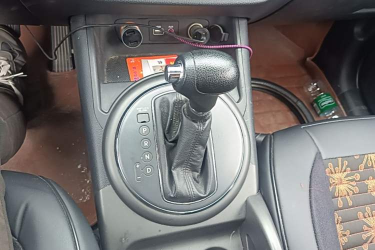 Used Kia Sportage R 2015 2.0L Automatic Two-Wheel Drive GL Gear Lever