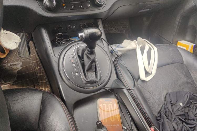Used Kia Sportage R 2015 2.0L Automatic Two-Wheel Drive GL Gear Lever