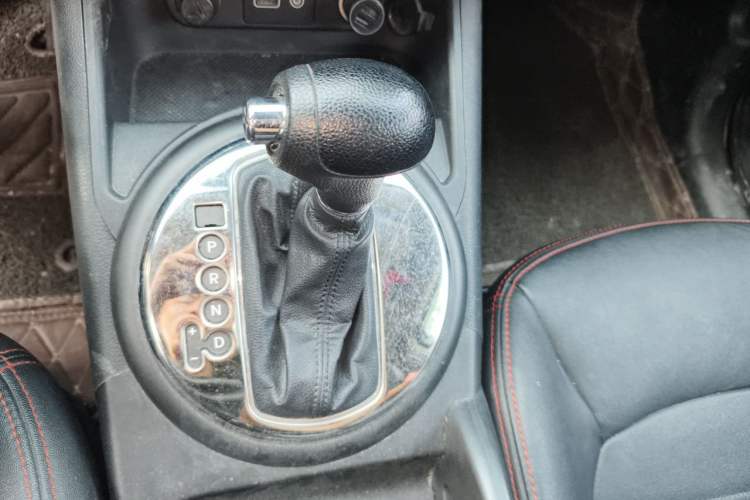 Used Kia Sportage R 2015 2.0L Automatic Two-Wheel Drive GL Gear Lever