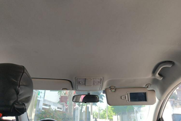 Used Kia Sportage R 2015 2.0L Manual Two-Wheel Drive GL Model Headliner
