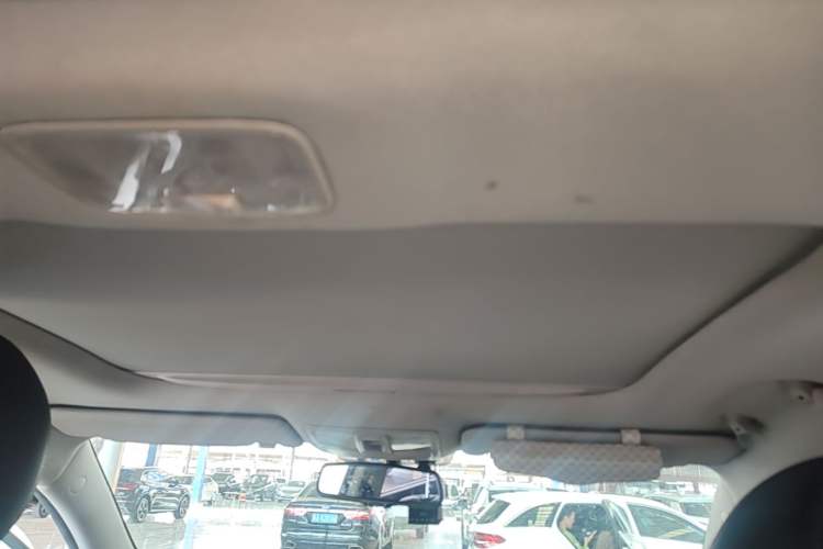 Used Kia Sportage R 2015 2.0L Automatic Two-Wheel Drive DLX Model Headliner