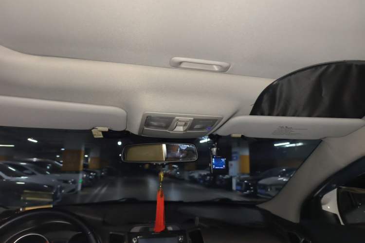 Used Kia Sportage R 2015 2.0L Automatic Two-Wheel Drive GLS Headliner
