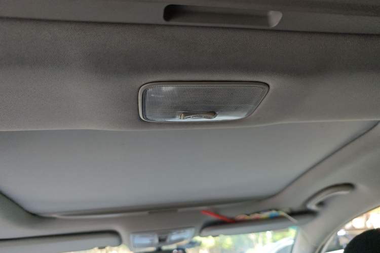 Used Kia Sportage R 2015 2.0L Automatic Two-Wheel Drive DLX Model Headliner