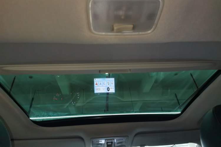 Used Kia Sportage R 2015 2.0L Automatic Two-Wheel Drive DLX Model Headliner