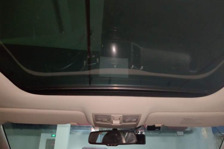 Used Kia Sportage R 2015 2.0L Automatic 2WD Premium Edition Headliner